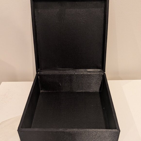 Decorative Storage/Gift Box - Picture 5 of 5